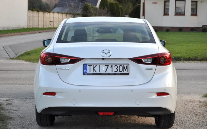 Mazda 3 cena 68800 przebieg: 90000, rok produkcji 2018 z Tarnobrzeg małe 781